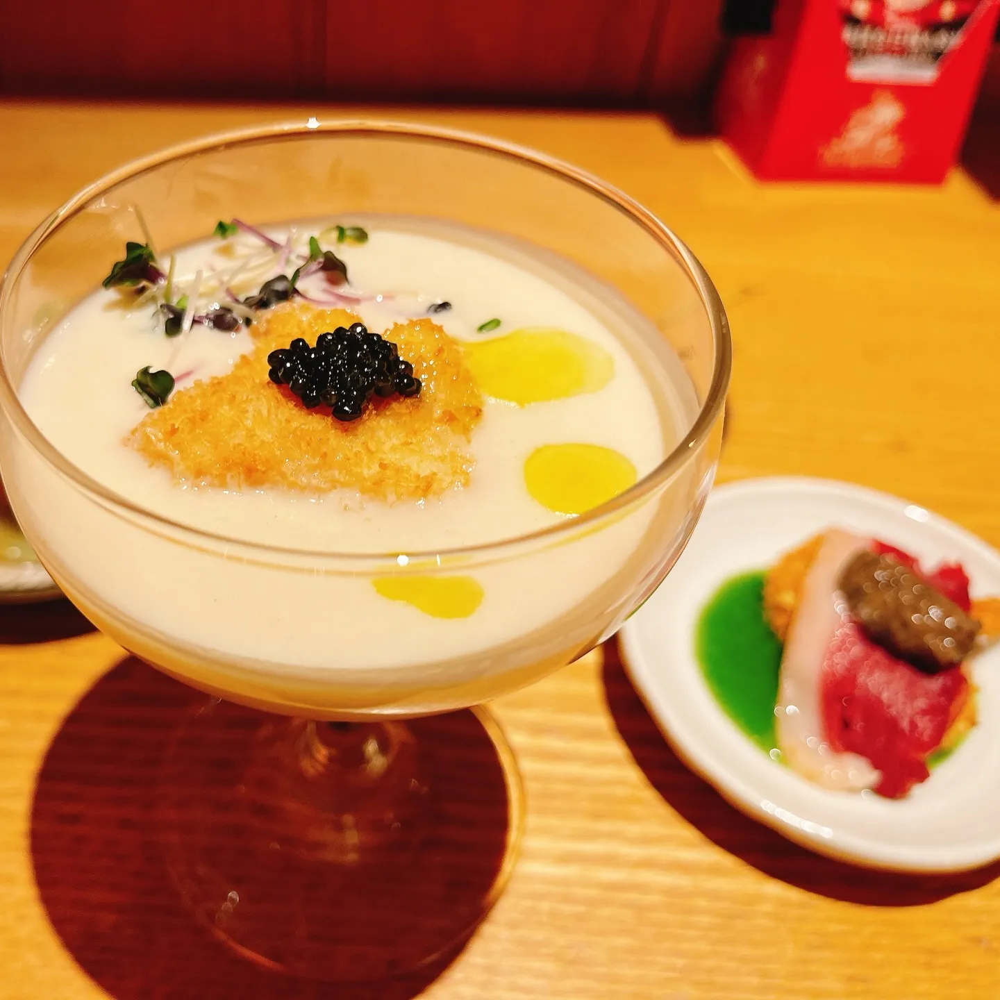 天然真鯛と聖護院かぶのポタージュ　キャビア添え