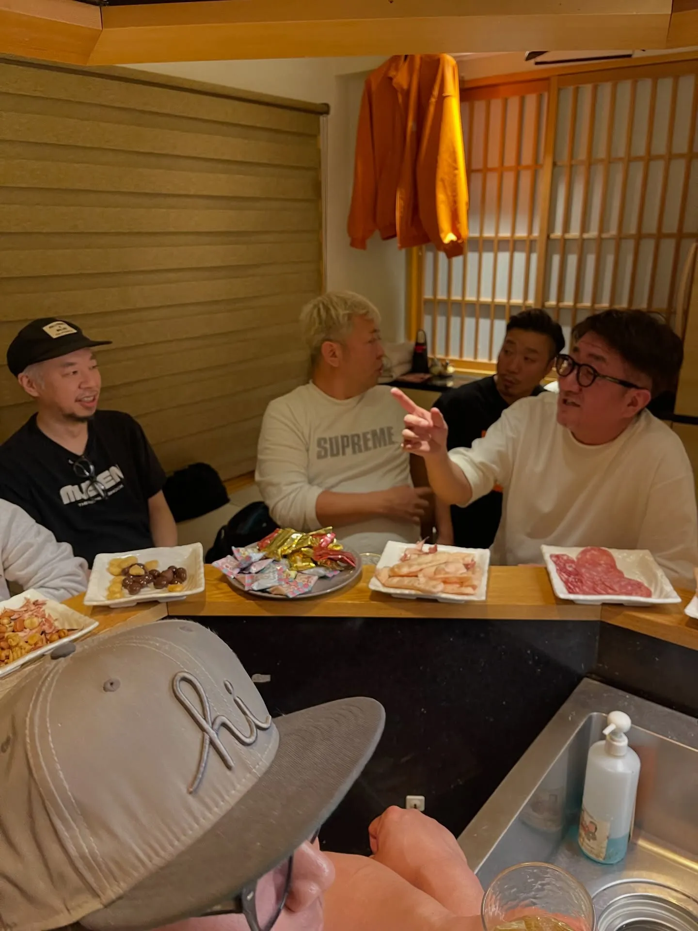 ご近所の同業様方お忙しいなか周年お祝いに来ていただき